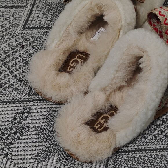 UGG Plush Bow Mule Slippers - Picture 4 of 7